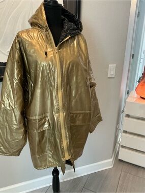 Vintage Wippette gold metallic hooded raincoat/jacket L